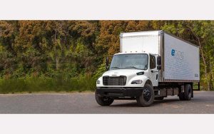 Freightliner eM2 em2-box-truck_crop-(1)