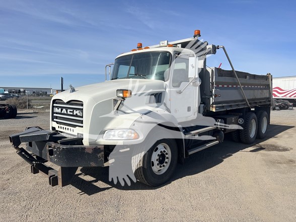 2013 MACK GRANITE GU813 - image 1 of 6