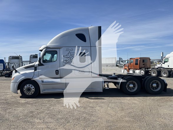 2021 FREIGHTLINER CASCADIA 126 - image 6 of 6