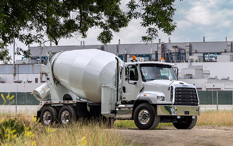 Freightliner 114SD Plus 19844_ftc_42n_114sd_applications_construction_700x470