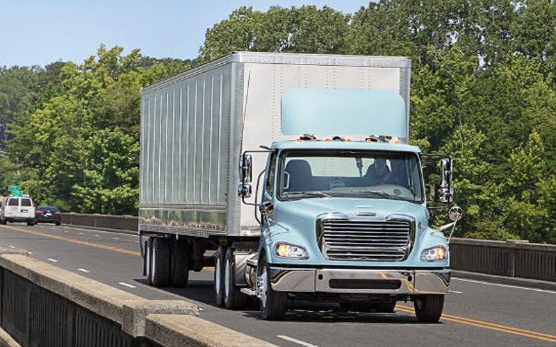 Freightliner M2 112 Plus freightlinercalendar_april_cropped_m2-112_tl-ltl Freightliner M2 112 Plus freightlinercalendar_april_cropped_m2-112_tl-ltl