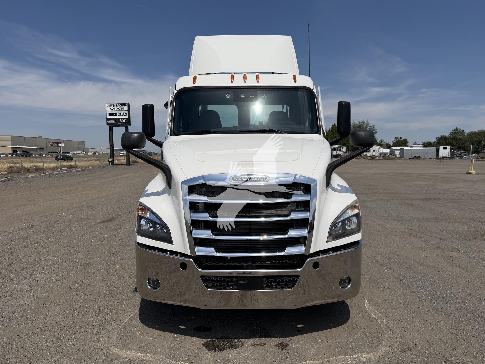 2021 FREIGHTLINER CASCADIA 126 2021 FREIGHTLINER CASCADIA 126 - image 2 of 6