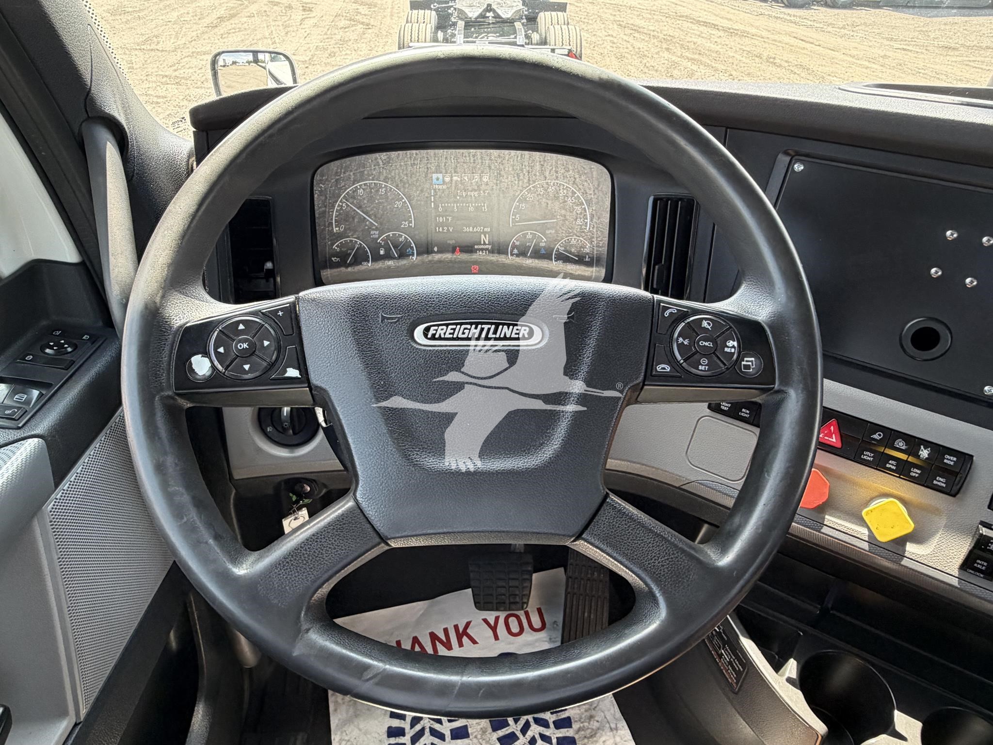 2021 FREIGHTLINER CASCADIA 126 11032657733 2021 FREIGHTLINER CASCADIA 126 11032657733