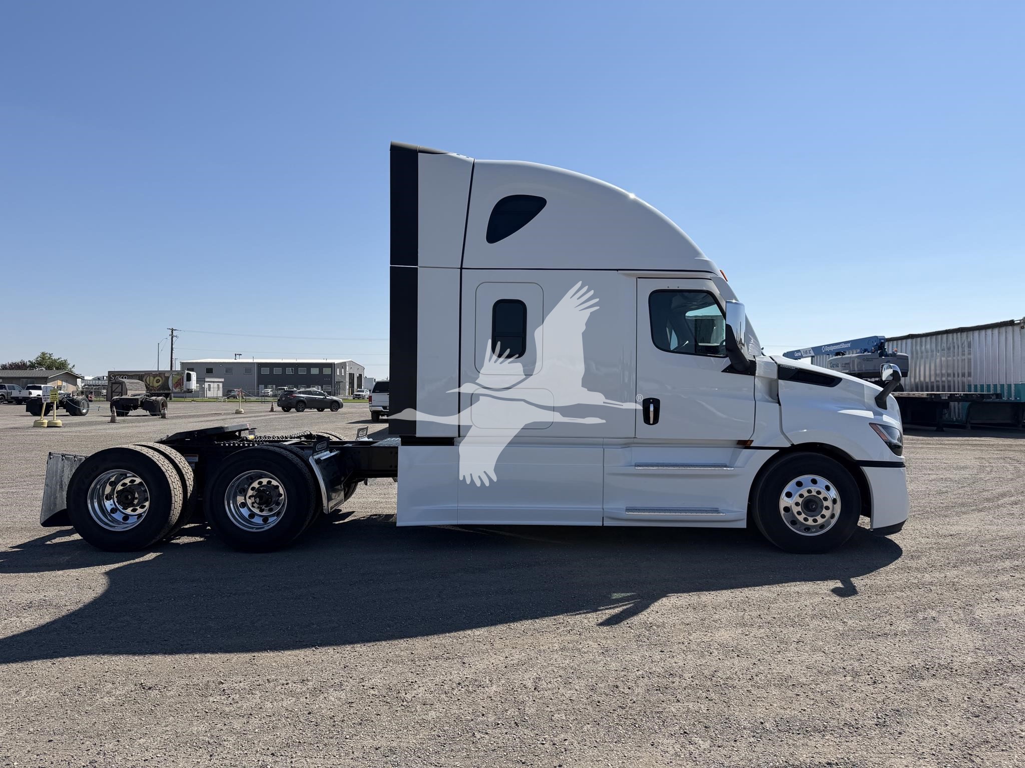 2027 FREIGHTLINER CASCADIA 126 2027 FREIGHTLINER CASCADIA 126 - image 4 of 6