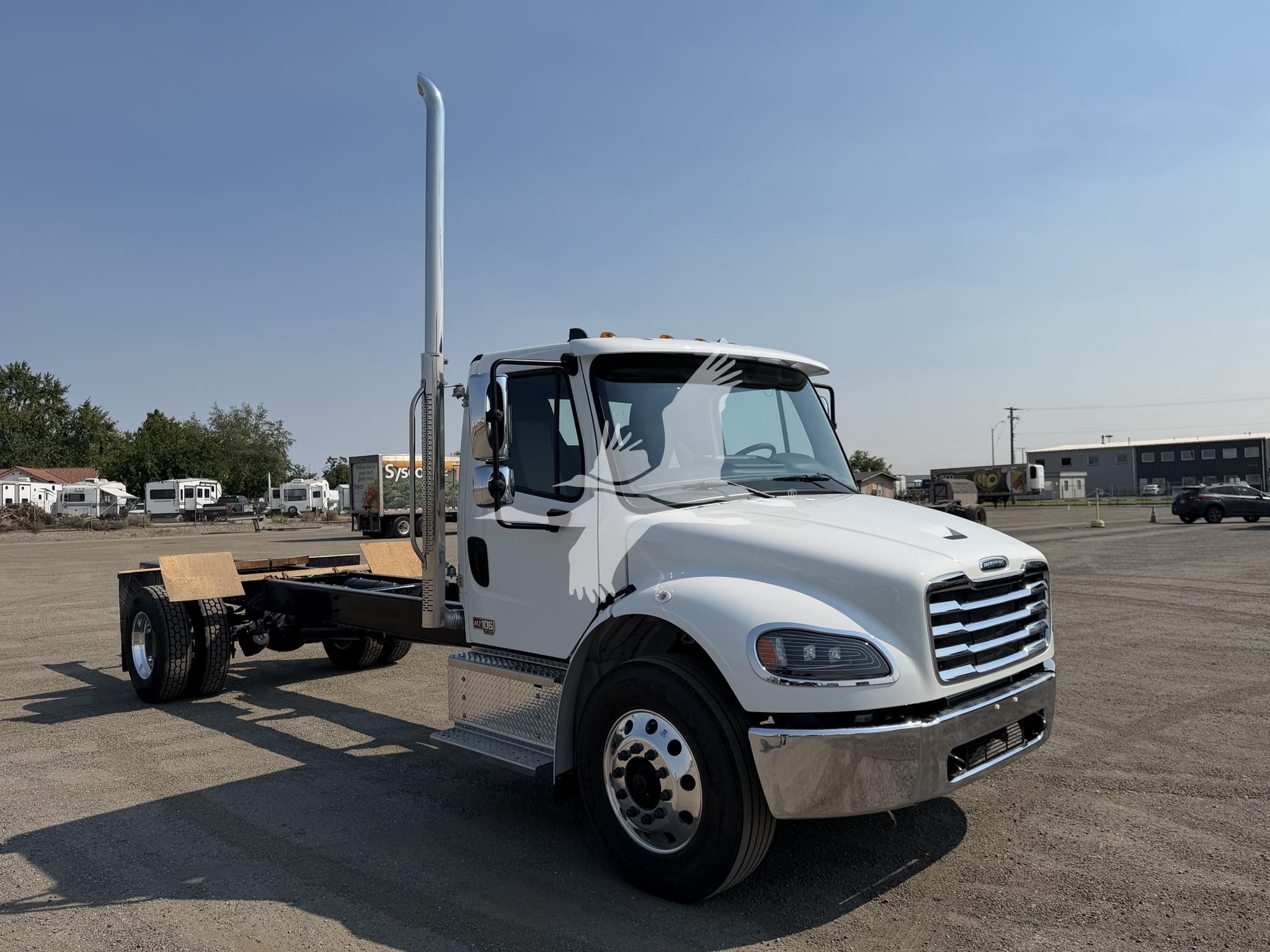 2027 FREIGHTLINER BUSINESS CLASS M2 106 PLUS 2027 FREIGHTLINER BUSINESS CLASS M2 106 PLUS - image 3 of 6