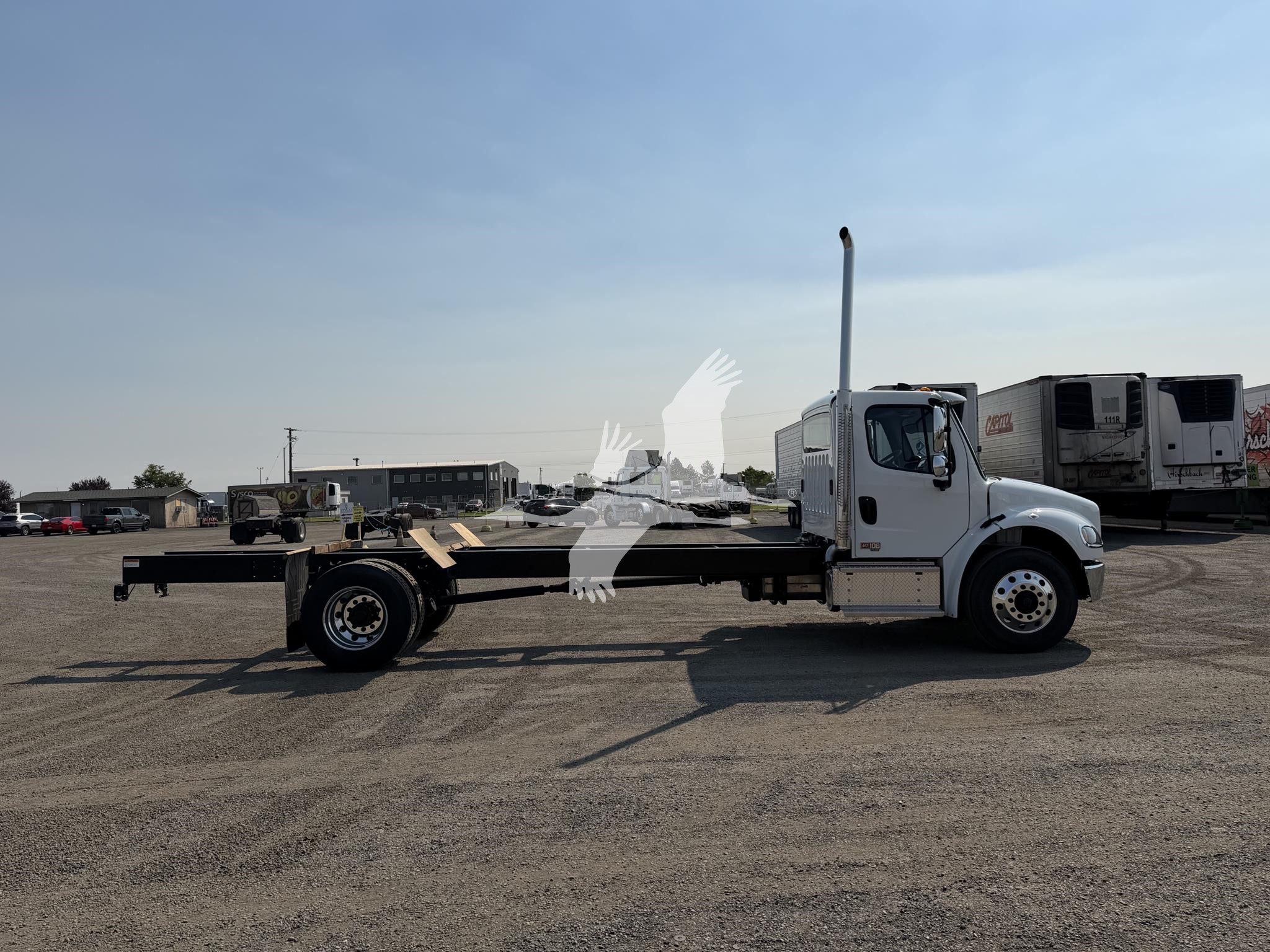 2027 FREIGHTLINER BUSINESS CLASS M2 106 PLUS 2027 FREIGHTLINER BUSINESS CLASS M2 106 PLUS - image 4 of 6