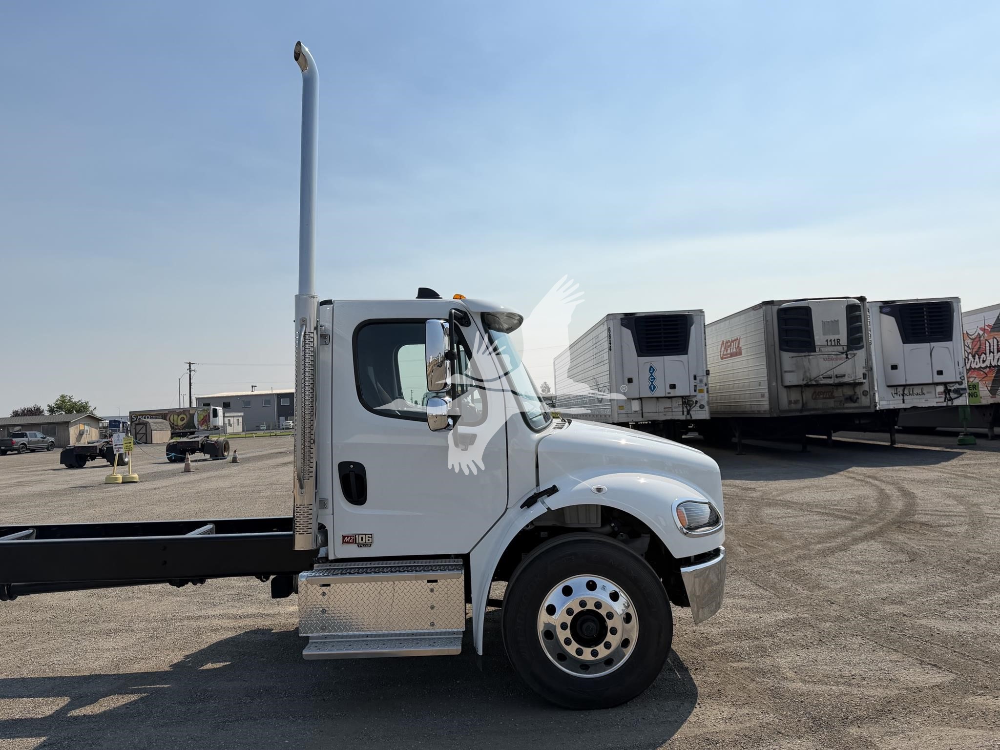 2027 FREIGHTLINER BUSINESS CLASS M2 106 PLUS 2027 FREIGHTLINER BUSINESS CLASS M2 106 PLUS - image 5 of 6