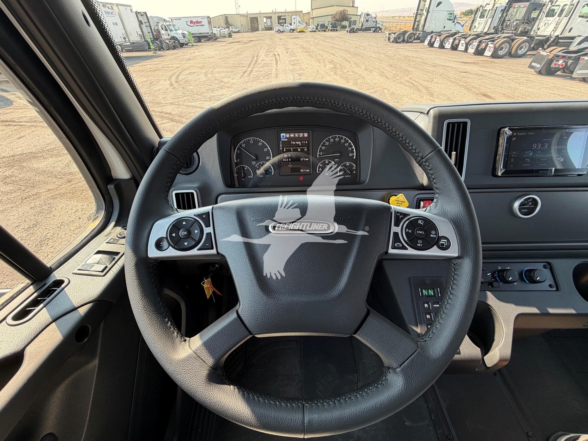 2027 FREIGHTLINER BUSINESS CLASS M2 106 PLUS 11036301395 2027 FREIGHTLINER BUSINESS CLASS M2 106 PLUS 11036301395